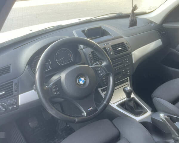 Белый БМВ Х3, объемом двигателя 2 л и пробегом 319 тыс. км за 11000 $, фото 8 на Automoto.ua