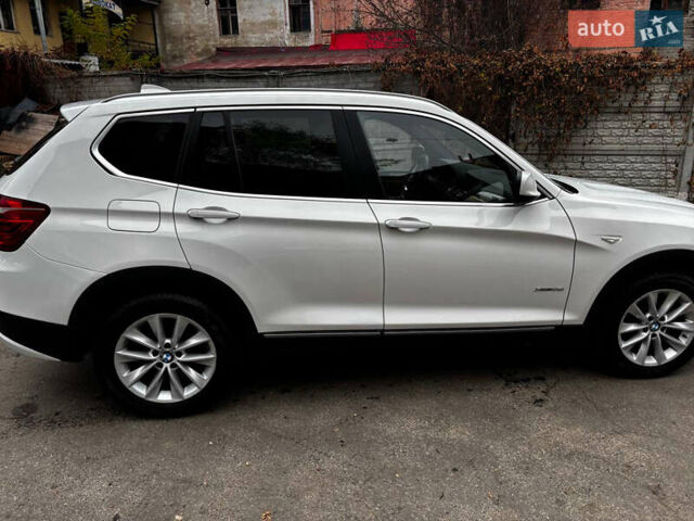 Белый БМВ Х3, объемом двигателя 3 л и пробегом 140 тыс. км за 13500 $, фото 12 на Automoto.ua