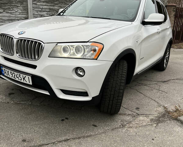 Белый БМВ Х3, объемом двигателя 3 л и пробегом 132 тыс. км за 14700 $, фото 3 на Automoto.ua