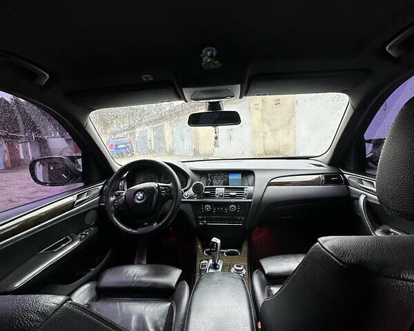 Білий БМВ Х3, об'ємом двигуна 2 л та пробігом 205 тис. км за 17500 $, фото 47 на Automoto.ua