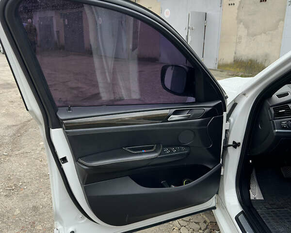 Білий БМВ Х3, об'ємом двигуна 2 л та пробігом 205 тис. км за 17500 $, фото 20 на Automoto.ua