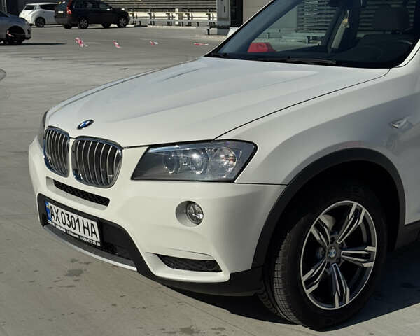 БМВ Х3 2011 у Києві на Automoto.ua Білий БМВ Х3, об'ємом двигуна 3 л та пробігом 119 тис. км за 15500 $, фото 4 на Automoto.ua
