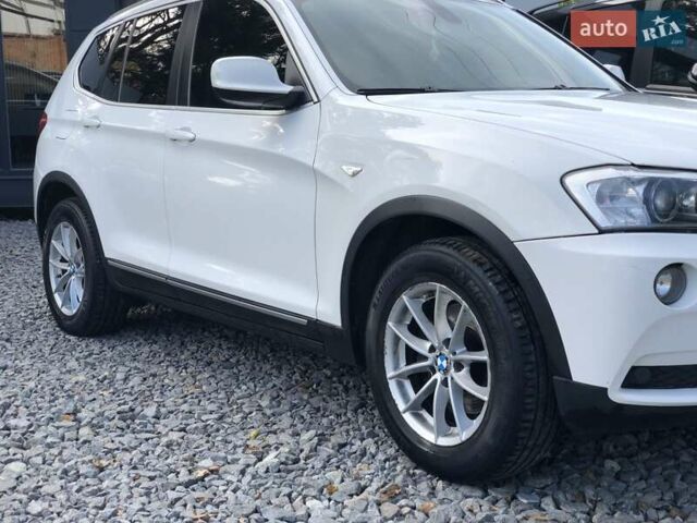 Белый БМВ Х3, объемом двигателя 2 л и пробегом 380 тыс. км за 13650 $, фото 1 на Automoto.ua