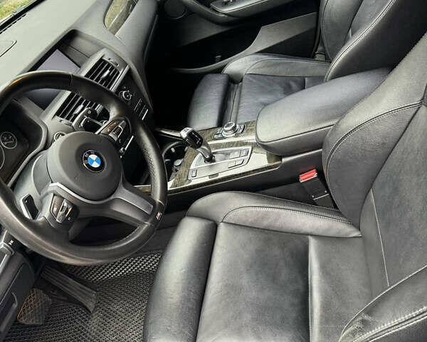 Белый БМВ Х3, объемом двигателя 3 л и пробегом 216 тыс. км за 13000 $, фото 1 на Automoto.ua