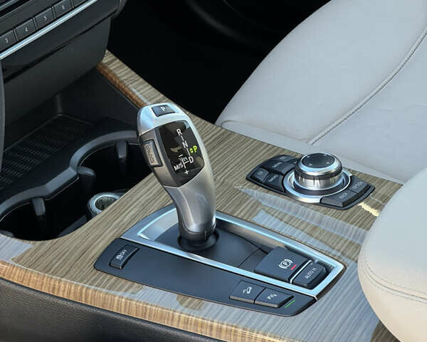 БМВ Х3 2011 у Києві на Automoto.ua Білий БМВ Х3, об'ємом двигуна 3 л та пробігом 119 тис. км за 15500 $, фото 12 на Automoto.ua