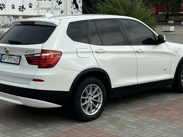 Белый БМВ Х3, объемом двигателя 2 л и пробегом 267 тыс. км за 13500 $, фото 3 на Automoto.ua