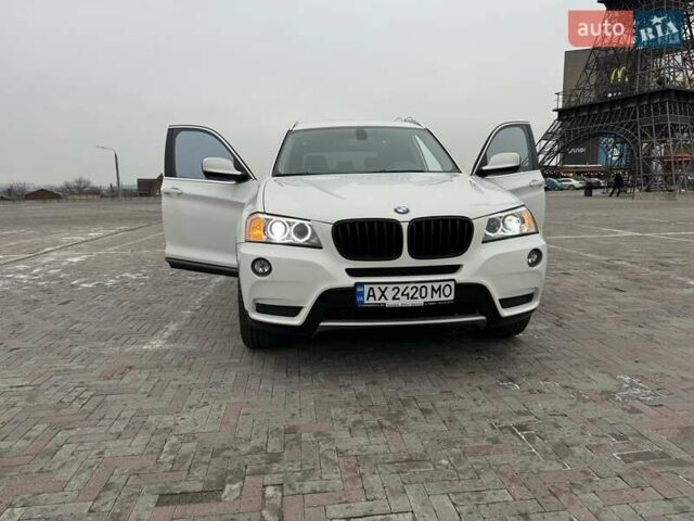 Белый БМВ Х3, объемом двигателя 3 л и пробегом 216 тыс. км за 13000 $, фото 4 на Automoto.ua