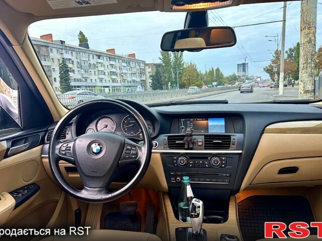 Білий БМВ Х3, об'ємом двигуна 30 л та пробігом 184 тис. км за 13400 $, фото 6 на Automoto.ua