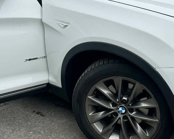 Белый БМВ Х3, объемом двигателя 3 л и пробегом 132 тыс. км за 14700 $, фото 6 на Automoto.ua