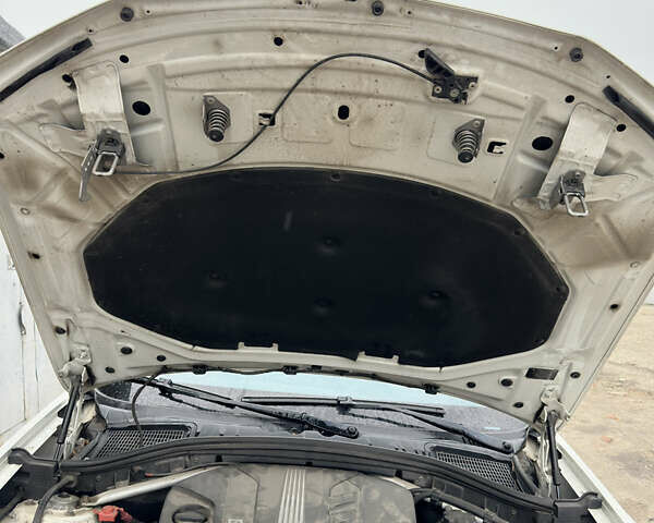 Білий БМВ Х3, об'ємом двигуна 2 л та пробігом 205 тис. км за 17500 $, фото 60 на Automoto.ua