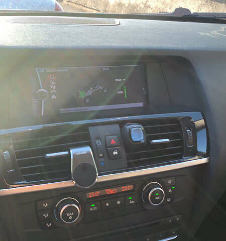 Білий БМВ Х3, об'ємом двигуна 3 л та пробігом 260 тис. км за 14721 $, фото 5 на Automoto.ua