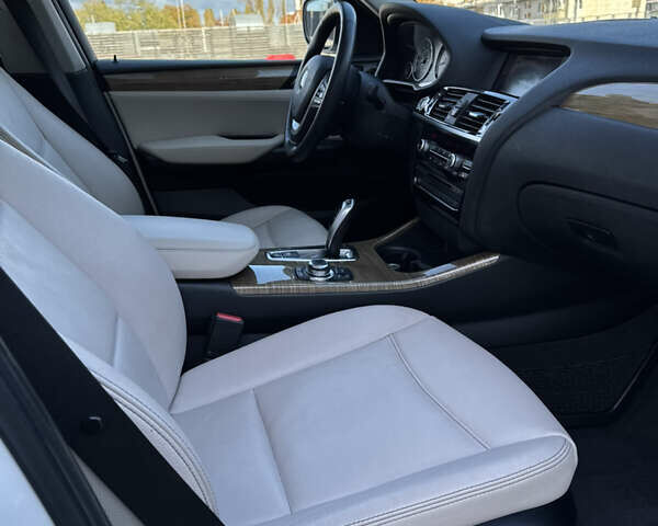 БМВ Х3 2011 у Києві на Automoto.ua Білий БМВ Х3, об'ємом двигуна 3 л та пробігом 119 тис. км за 15500 $, фото 22 на Automoto.ua