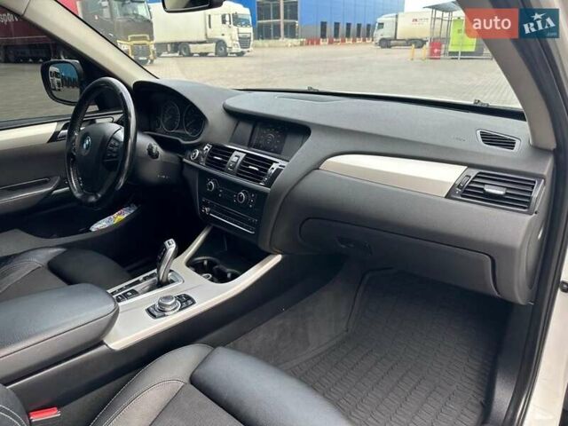 Білий БМВ Х3, об'ємом двигуна 2 л та пробігом 220 тис. км за 13500 $, фото 1 на Automoto.ua