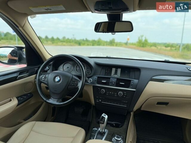 Білий БМВ Х3, об'ємом двигуна 2 л та пробігом 210 тис. км за 13500 $, фото 26 на Automoto.ua