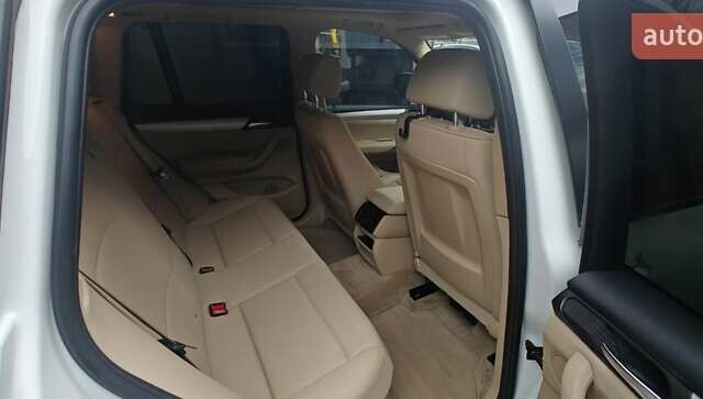 Белый БМВ Х3, объемом двигателя 2 л и пробегом 280 тыс. км за 13300 $, фото 11 на Automoto.ua