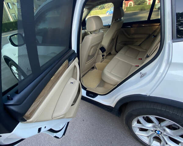 Белый БМВ Х3, объемом двигателя 2.98 л и пробегом 154 тыс. км за 15850 $, фото 11 на Automoto.ua