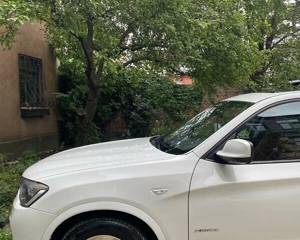 Белый БМВ Х3, объемом двигателя 3 л и пробегом 156 тыс. км за 17000 $, фото 6 на Automoto.ua