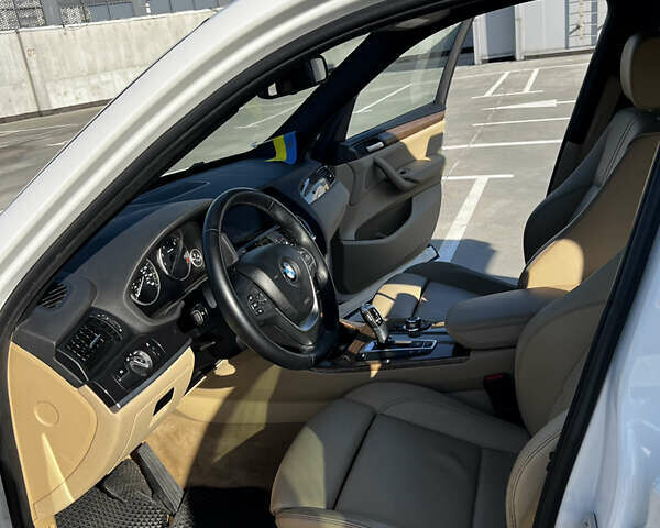 Белый БМВ Х3, объемом двигателя 3 л и пробегом 188 тыс. км за 12900 $, фото 17 на Automoto.ua