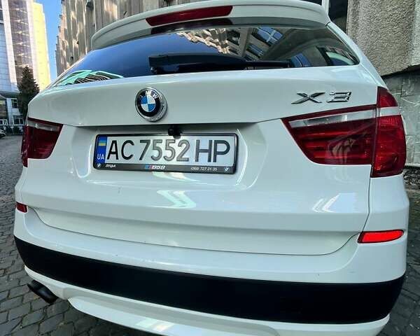 Белый БМВ Х3, объемом двигателя 2 л и пробегом 232 тыс. км за 14000 $, фото 4 на Automoto.ua