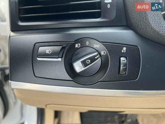 Белый БМВ Х3, объемом двигателя 2 л и пробегом 166 тыс. км за 13200 $, фото 16 на Automoto.ua