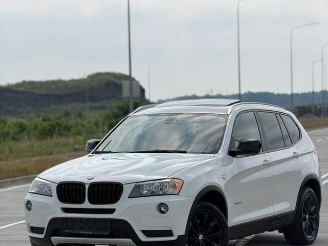 Білий БМВ Х3, об'ємом двигуна 2 л та пробігом 210 тис. км за 13500 $, фото 9 на Automoto.ua