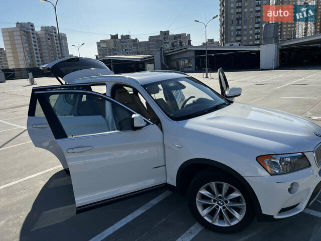 Белый БМВ Х3, объемом двигателя 3 л и пробегом 188 тыс. км за 12900 $, фото 13 на Automoto.ua