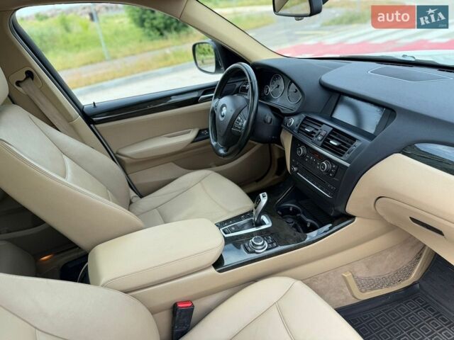 Білий БМВ Х3, об'ємом двигуна 2 л та пробігом 210 тис. км за 13500 $, фото 30 на Automoto.ua