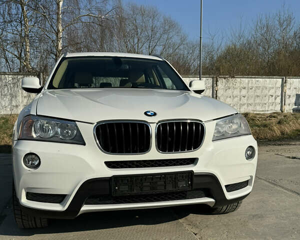 Белый БМВ Х3, объемом двигателя 3 л и пробегом 240 тыс. км за 10999 $, фото 7 на Automoto.ua
