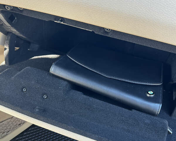 Белый БМВ Х3, объемом двигателя 3 л и пробегом 188 тыс. км за 13200 $, фото 32 на Automoto.ua