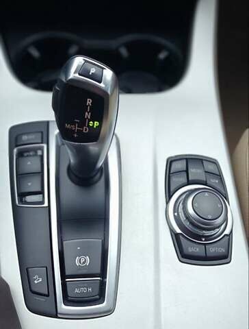 Белый БМВ Х3, объемом двигателя 2 л и пробегом 280 тыс. км за 13300 $, фото 26 на Automoto.ua