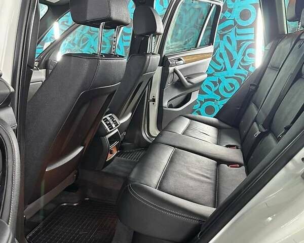 Белый БМВ Х3, объемом двигателя 2 л и пробегом 230 тыс. км за 12800 $, фото 1 на Automoto.ua