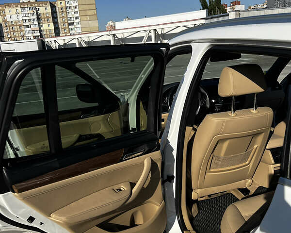 Белый БМВ Х3, объемом двигателя 3 л и пробегом 188 тыс. км за 13200 $, фото 21 на Automoto.ua