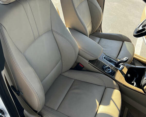 Белый БМВ Х3, объемом двигателя 3 л и пробегом 188 тыс. км за 12900 $, фото 31 на Automoto.ua