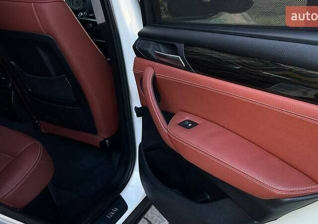 Белый БМВ Х3, объемом двигателя 3 л и пробегом 161 тыс. км за 13500 $, фото 30 на Automoto.ua