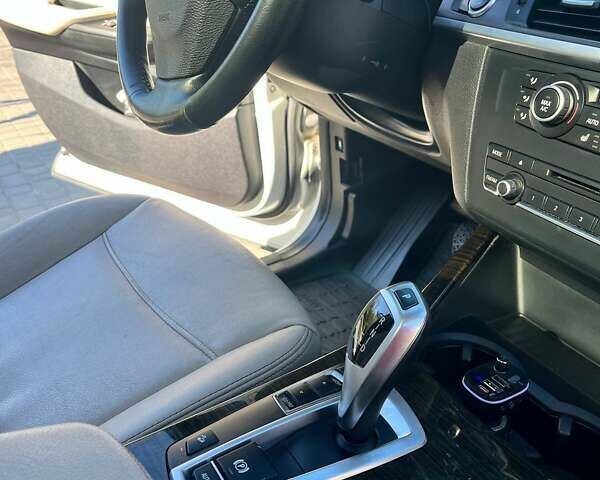 Белый БМВ Х3, объемом двигателя 2 л и пробегом 232 тыс. км за 14000 $, фото 12 на Automoto.ua