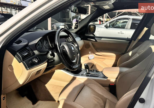 Білий БМВ Х3, об'ємом двигуна 2 л та пробігом 229 тис. км за 14500 $, фото 7 на Automoto.ua
