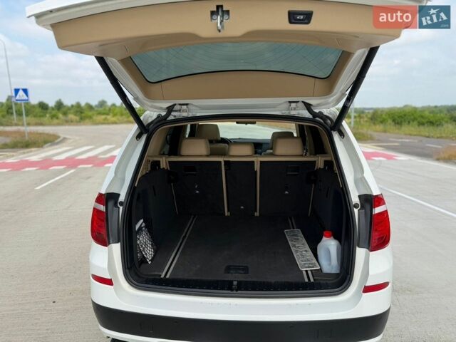 Білий БМВ Х3, об'ємом двигуна 2 л та пробігом 210 тис. км за 13500 $, фото 28 на Automoto.ua