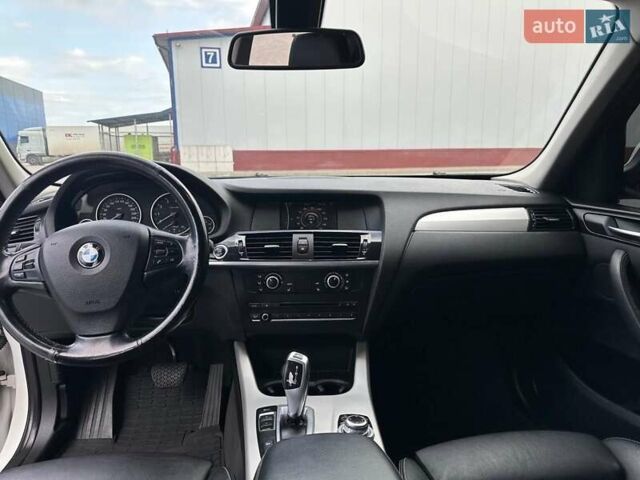 Білий БМВ Х3, об'ємом двигуна 2 л та пробігом 220 тис. км за 13500 $, фото 2 на Automoto.ua
