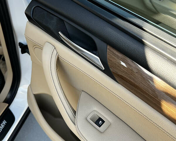 Белый БМВ Х3, объемом двигателя 3 л и пробегом 188 тыс. км за 13200 $, фото 28 на Automoto.ua