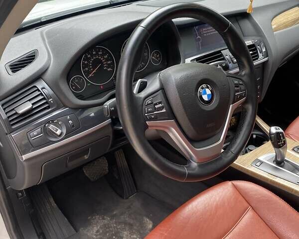 Белый БМВ Х3, объемом двигателя 3 л и пробегом 156 тыс. км за 17000 $, фото 15 на Automoto.ua