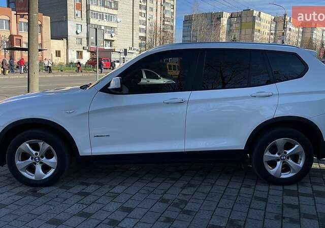 Белый БМВ Х3, объемом двигателя 3 л и пробегом 161 тыс. км за 13500 $, фото 3 на Automoto.ua