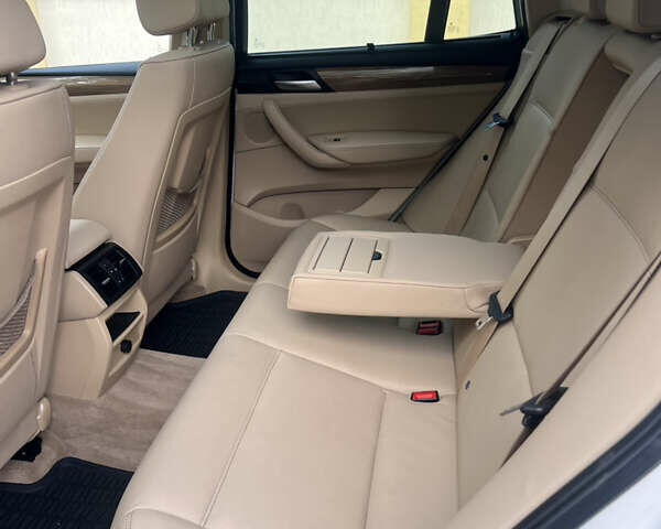 Белый БМВ Х3, объемом двигателя 2 л и пробегом 166 тыс. км за 13200 $, фото 13 на Automoto.ua