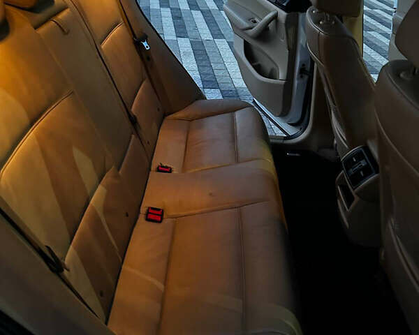 Белый БМВ Х3, объемом двигателя 2 л и пробегом 290 тыс. км за 10500 $, фото 13 на Automoto.ua