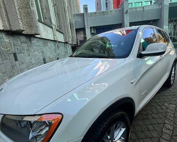 Белый БМВ Х3, объемом двигателя 2 л и пробегом 232 тыс. км за 14000 $, фото 3 на Automoto.ua