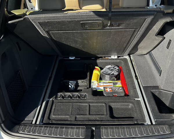 Белый БМВ Х3, объемом двигателя 3 л и пробегом 188 тыс. км за 12900 $, фото 35 на Automoto.ua