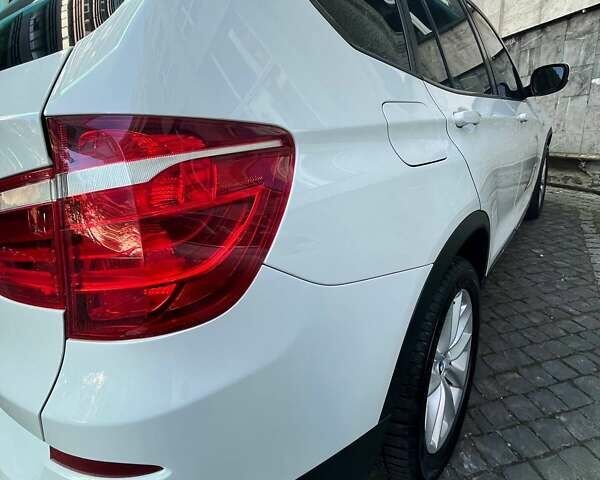 Белый БМВ Х3, объемом двигателя 2 л и пробегом 232 тыс. км за 14000 $, фото 5 на Automoto.ua