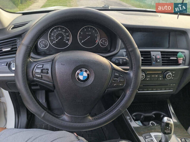 Білий БМВ Х3, об'ємом двигуна 2 л та пробігом 294 тис. км за 10500 $, фото 32 на Automoto.ua