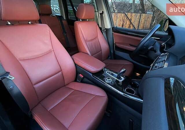 Белый БМВ Х3, объемом двигателя 3 л и пробегом 161 тыс. км за 13500 $, фото 32 на Automoto.ua
