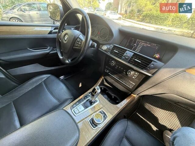 Белый БМВ Х3, объемом двигателя 2 л и пробегом 282 тыс. км за 12500 $, фото 19 на Automoto.ua