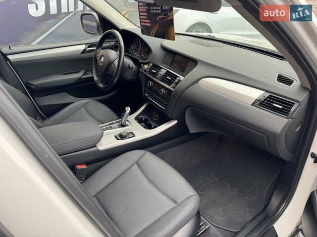 Білий БМВ Х3, об'ємом двигуна 2 л та пробігом 179 тис. км за 12800 $, фото 16 на Automoto.ua